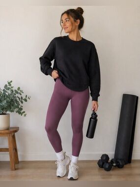 JoyLab | Black Rounded Hem Lightweight Sweatshirt - Size XS